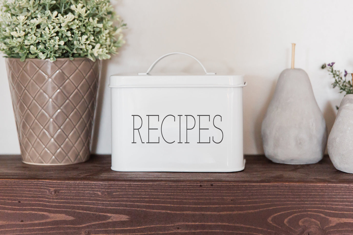 Galvanized Steel Modern Recipe Tin Color: White - RECIPE is printed in BLACK Box Dimensions: 6” X 4” X 4.5” fits 4 x 6 recipe cards